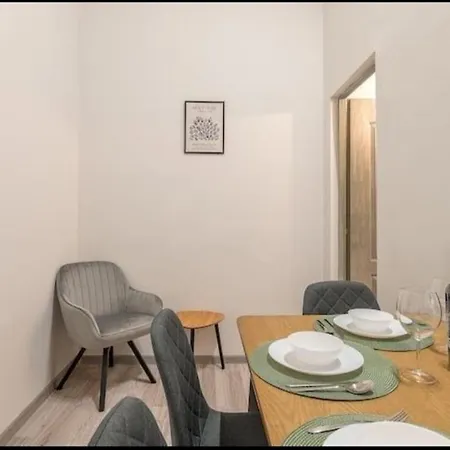 Apartment Superb Downtown Szimpla Kert With 3 Acs *